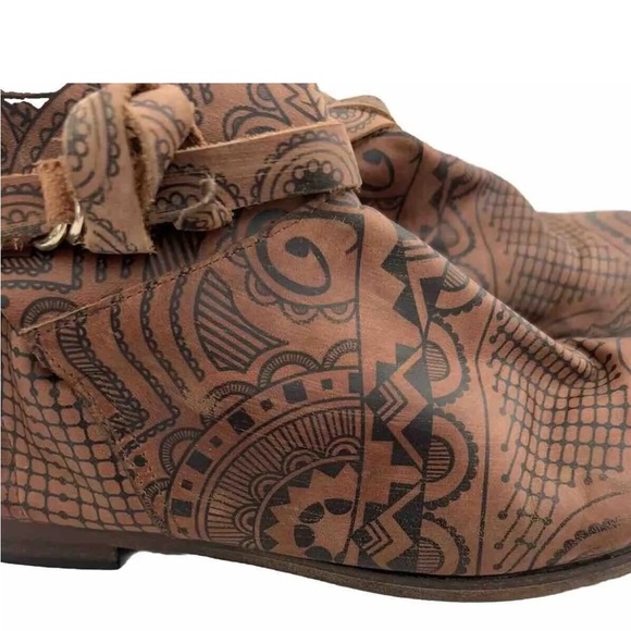 Free People Tooled Design Henna Boots EU39 (US 8)  Ankle - Rare Find - Picture 3 of 8